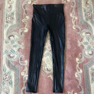 Spanx faux leather leggings Sz MP